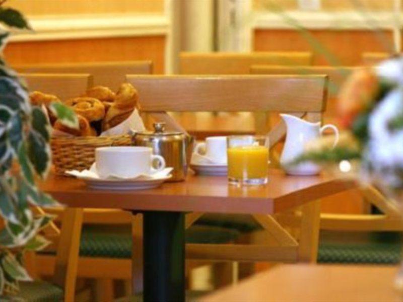 Hotel Amarys Simart パリ エクステリア 写真