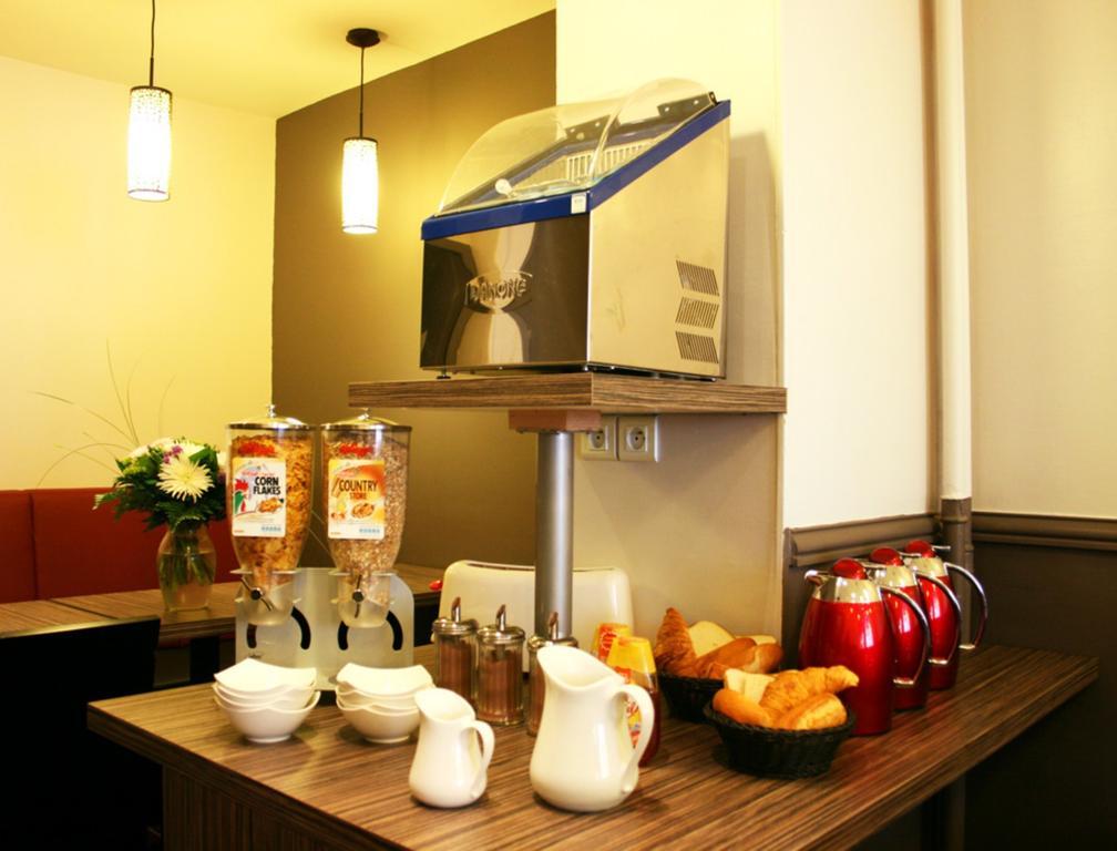 Hotel Amarys Simart パリ エクステリア 写真